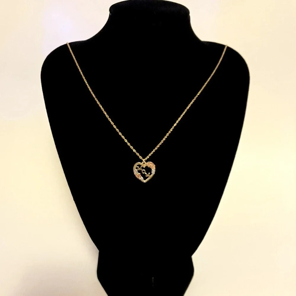 Princess Pride Creations Vintage 14k Gold Filled Heart Mom Necklace 18in Chain